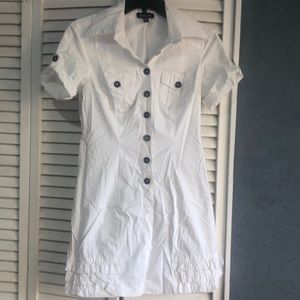 Bebe white button shirt collar & sleeves dress